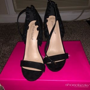 Shoe dazzle heels